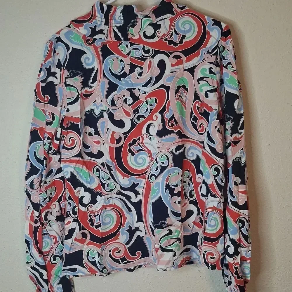Crown & Ivy Multicolor Swirl Top size large